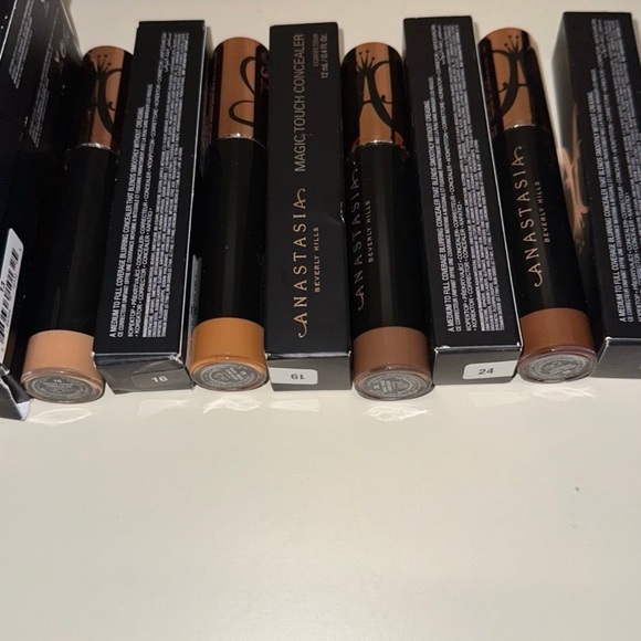 Anastasia Beverly Hills concealers 7‎ bundle! Price for all - Picture 4 of 5
